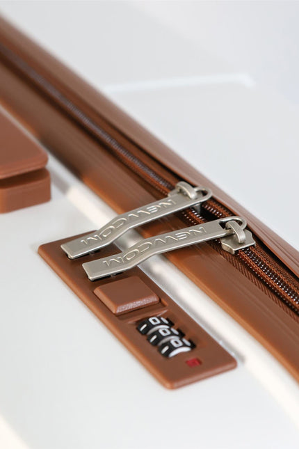 Corowa Cabin Hard Shell Suitcase in White