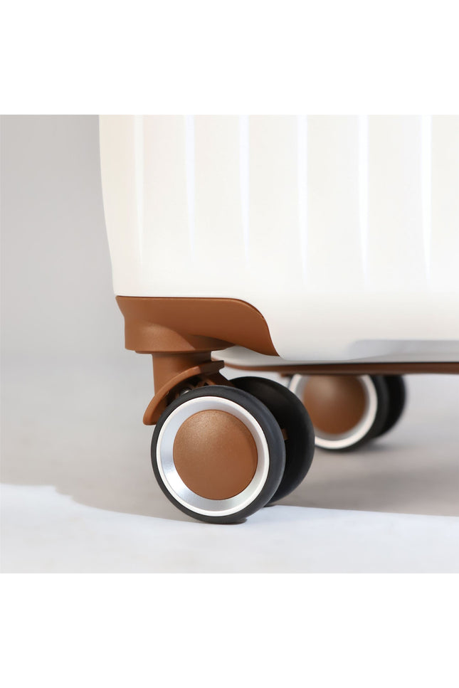 Corowa Large Hard Shell Suitcase in White