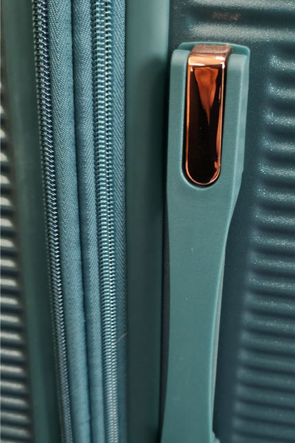 Cowra Large Hard Shell Suitcase in Dark Green