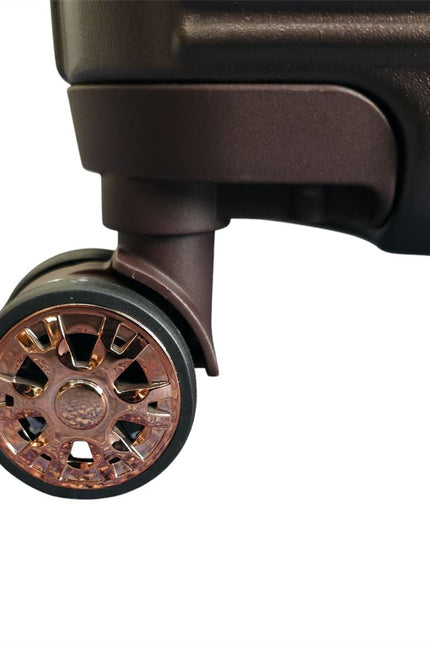 Cowra Medium Hard Shell Suitcase in Marron