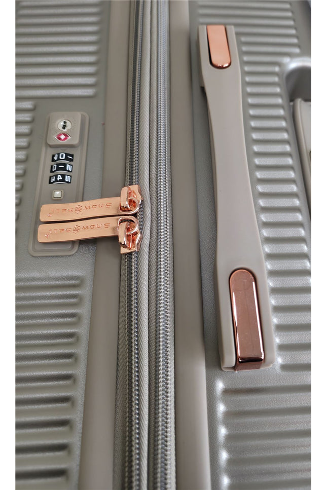 Cowra Medium Hard Shell Suitcase in Champagne ( Beige )