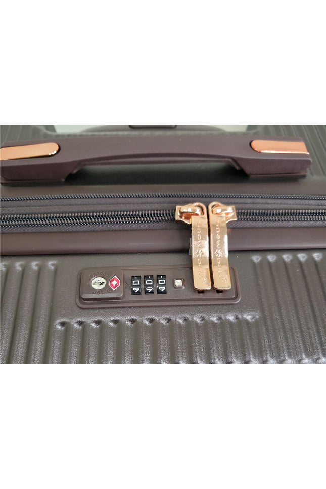 Cowra Medium Hard Shell Suitcase in Marron